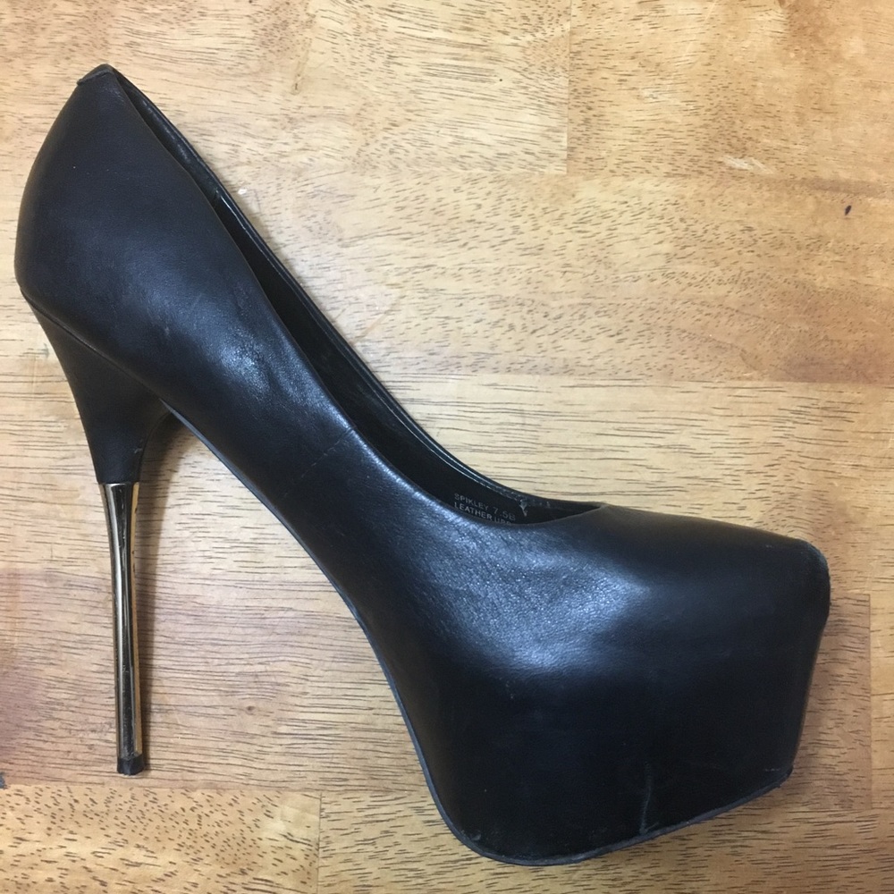 Steve Madden Spikley 7.5B